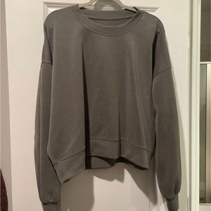 Lululemon oversized crop